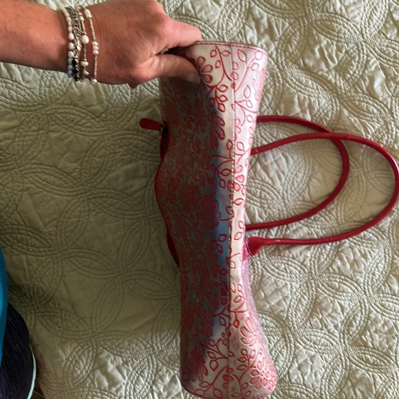 Red Leather Flowered Shoulder Bag - Picture 13 of 15